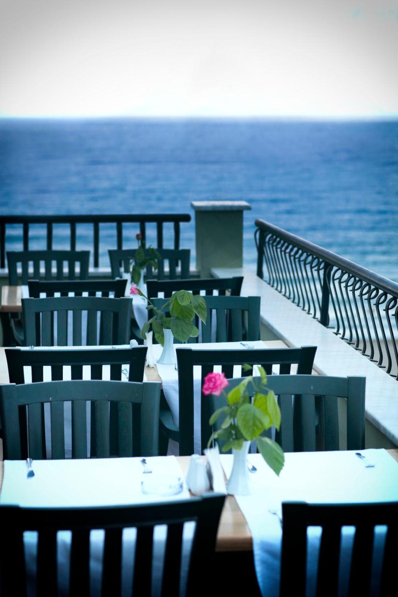 Hotell Big Blue Sky 4*
