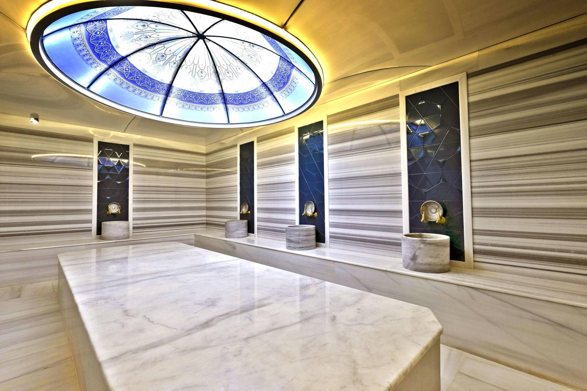 Big Blue Sky Hotell 4*